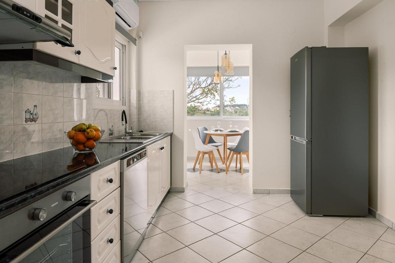 Vasilopoulos Residences - Apartments Ioni & Neso 아르고스톨리온 외부 사진